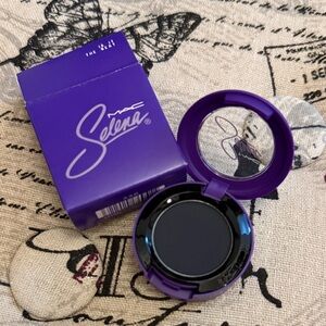 MAC Cosmetics Selena Purple Eyeshadow